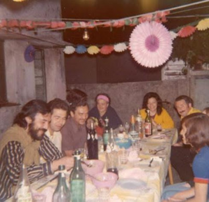 Figura 12- Festa da minha despedida do Policlínico Alejandro Posadas realizada na casa da enfermeira Anita, em dezembro de 1973.