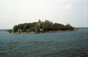 Figura 15- Região das Thousand Islands, no lago Ontário, Canadá em uma das viagens de verão.