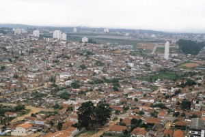 Figura 3- Vista aérea da região da Vila Santa Catarina aonde a favela cidade Leonor está implantada.