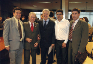 Figura 73: Diretores da SPDM Samuel Goihman, José Roberto Ferraro, Ulysses Fagundes e Carlos Alberto Garcia Oliva presentes à cerimônia de posse.